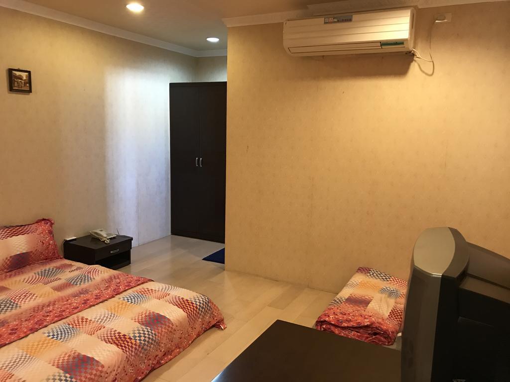 Hefeng Ting Homestay Hengchun Old Town Zewnętrze zdjęcie